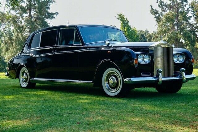 Rolls-Royce Phantom VI 1971 image number 24