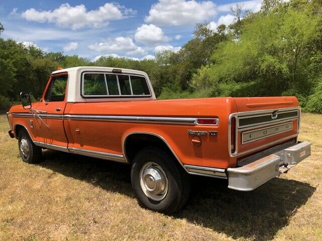 Ford F-350 1974 image number 0