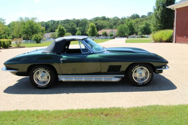 Chevrolet Corvette 1967 image number 14