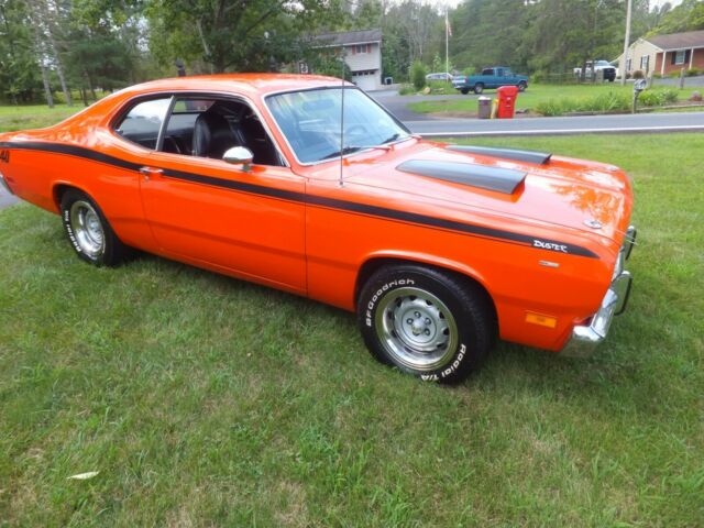 Plymouth Duster 1971 image number 2