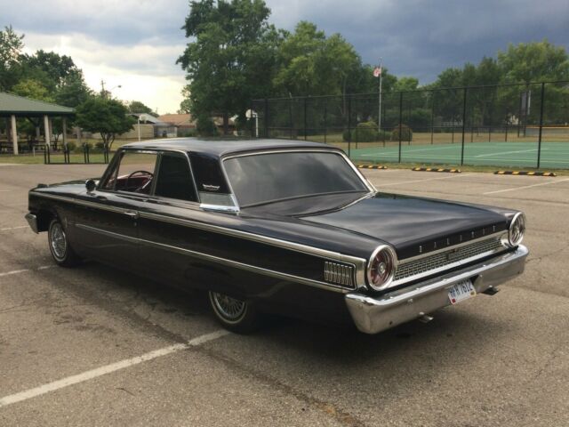 Ford Galaxie 1963 image number 0