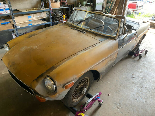 MG MGB 1971 image number 0