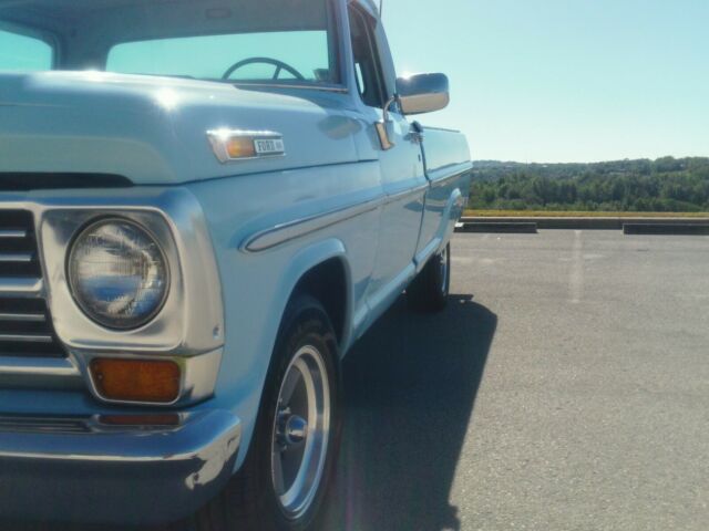 Ford F-100 1968 image number 2