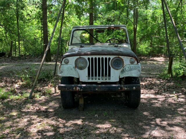 Jeep Commando 1970 image number 1