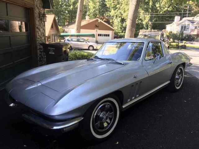 Chevrolet Corvette 1966 image number 24