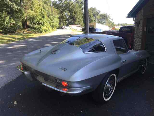 Chevrolet Corvette 1966 image number 27