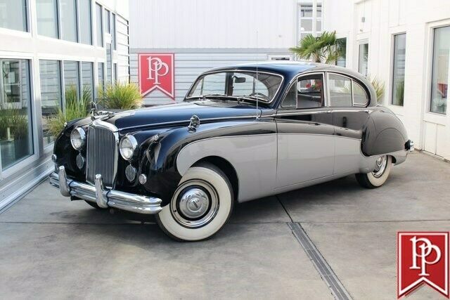 Jaguar Mk VIII 1957 image number 0