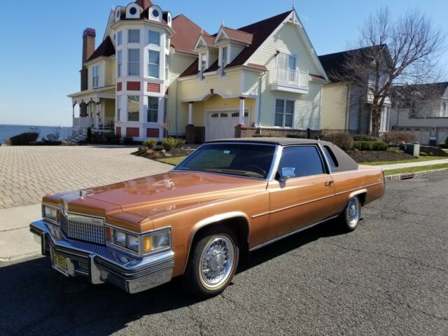 Cadillac DeVille 1979 image number 0