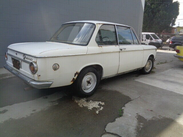 BMW 2002 1967 image number 2