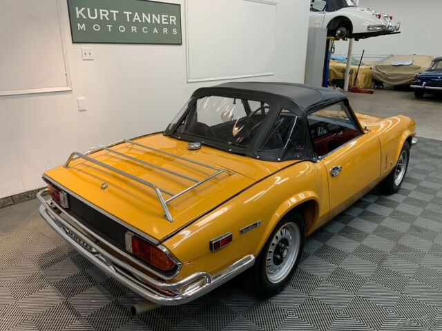 Triumph Spitfire 1972 image number 11