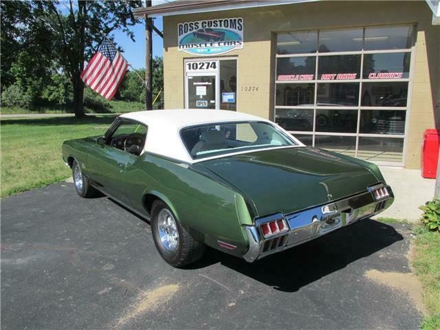 Oldsmobile Cutlass 1972 image number 13