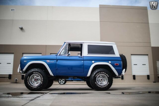 Ford Bronco 1975 image number 10