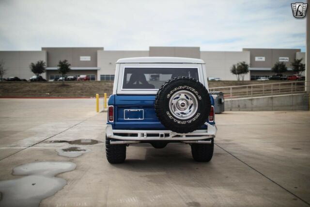 Ford Bronco 1975 image number 15