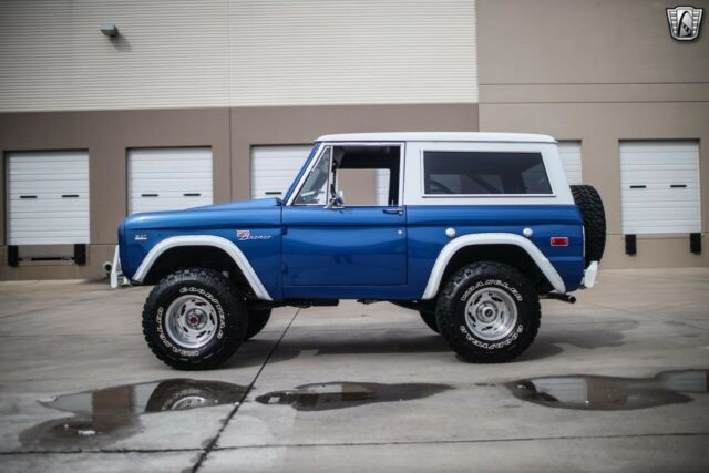 Ford Bronco 1975 image number 33