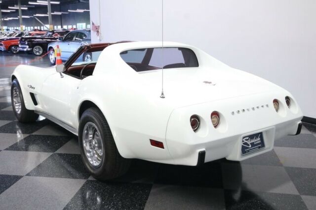 Chevrolet Corvette 1975 image number 33