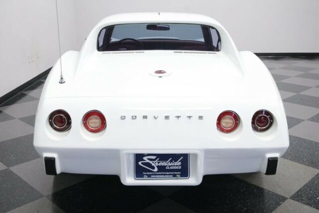 Chevrolet Corvette 1975 image number 35