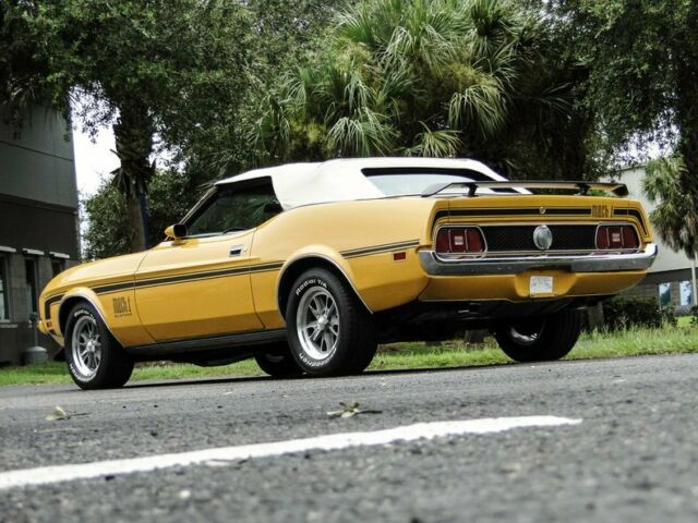 Ford Mustang 1971 image number 32