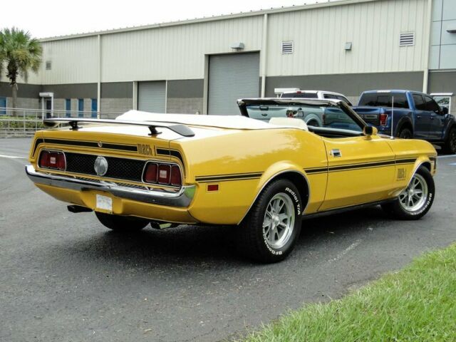 Ford Mustang 1971 image number 45