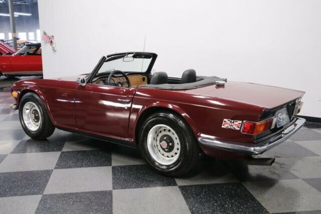 Triumph TR-6 1972 image number 8