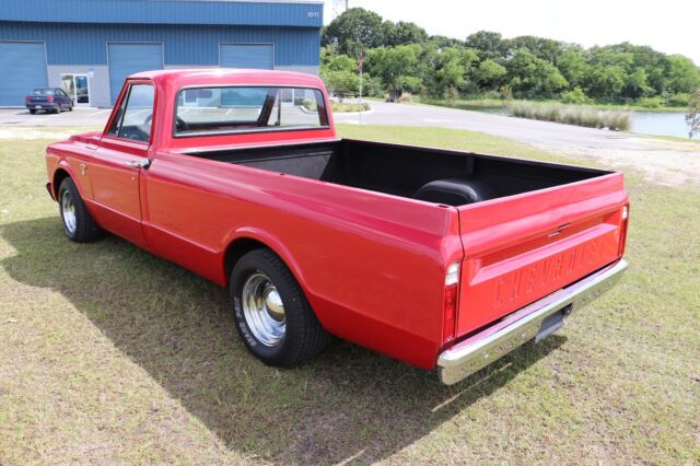 Chevrolet C-10 1968 image number 2