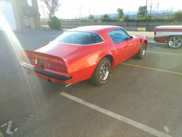 Pontiac Firebird 1975 image number 28