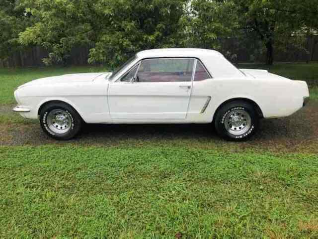 Ford Mustang 1965 image number 17