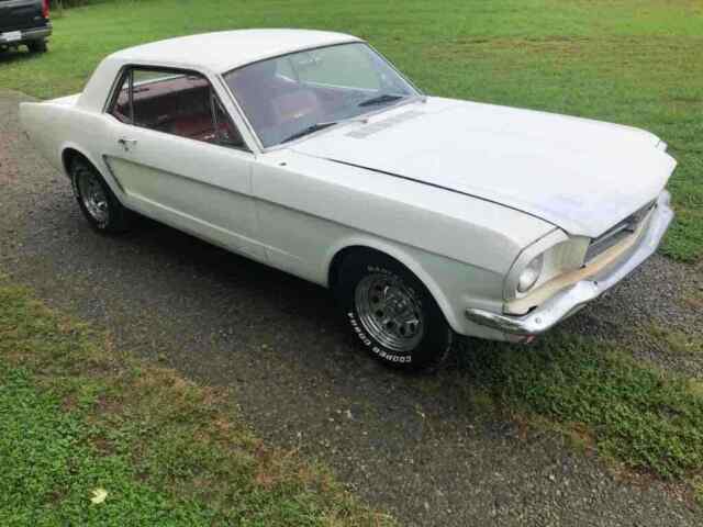 Ford Mustang 1965 image number 18