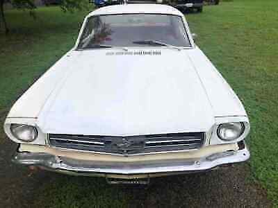 Ford Mustang 1965 image number 2