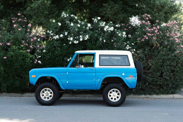 Ford Bronco 1974 image number 16