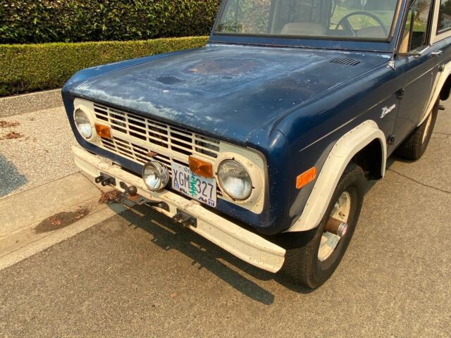 Ford Bronco 1975 image number 2