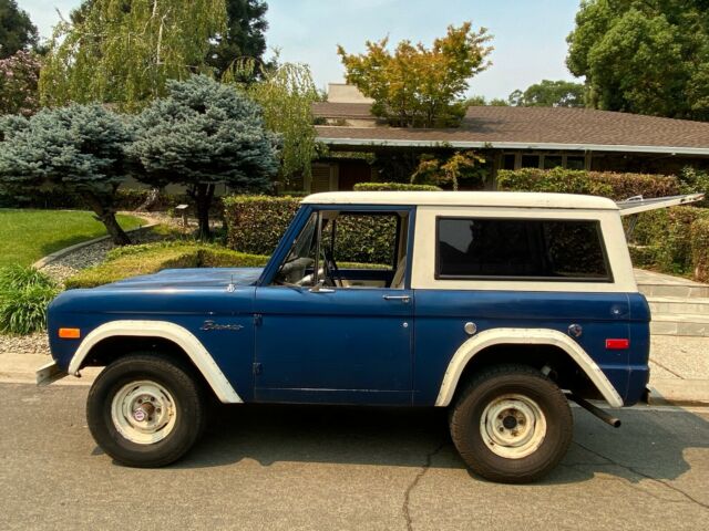 Ford Bronco 1975 image number 27