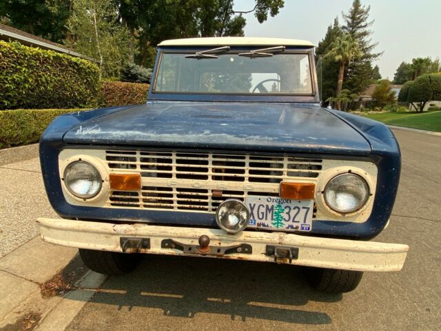 Ford Bronco 1975 image number 29