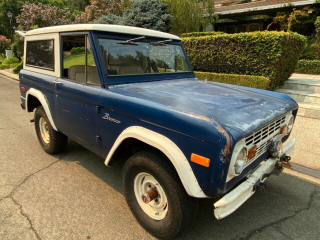 Ford Bronco 1975 image number 32