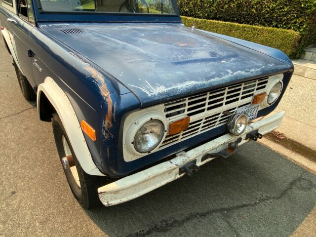 Ford Bronco 1975 image number 33