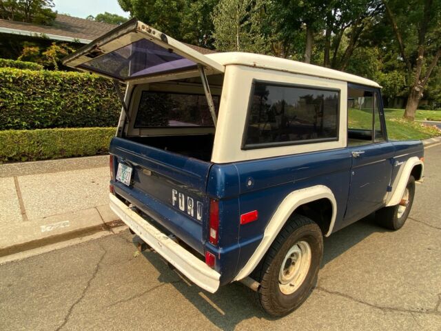 Ford Bronco 1975 image number 6