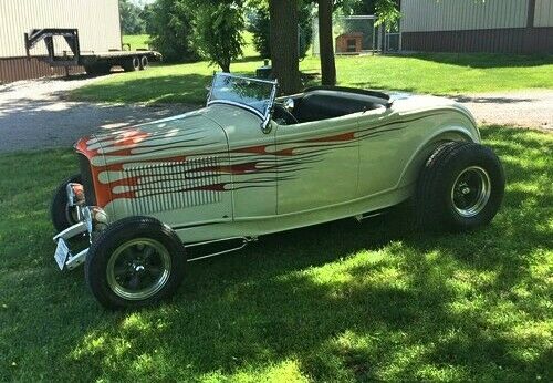 Ford Roadster 1932 image number 1