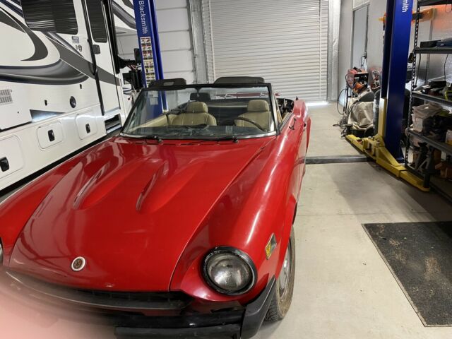 Fiat 124 Spider 1800 1976 image number 0