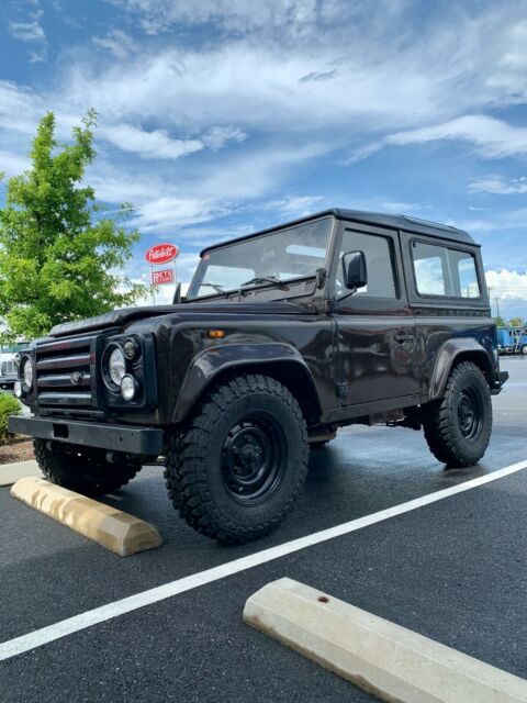 Land Rover Defender 1979 image number 0