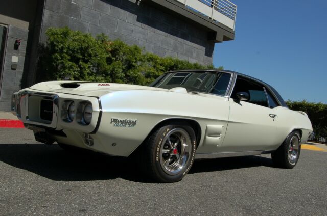 Pontiac Firebird 1969 image number 0