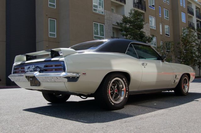 Pontiac Firebird 1969 image number 6