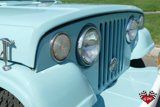 Kaiser Jeepster Commando 1969 image number 11