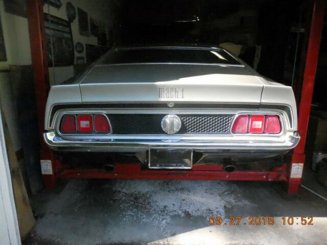 Ford Mustang 1971 image number 2