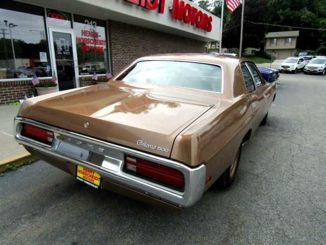 Ford Galaxie 1972 image number 30