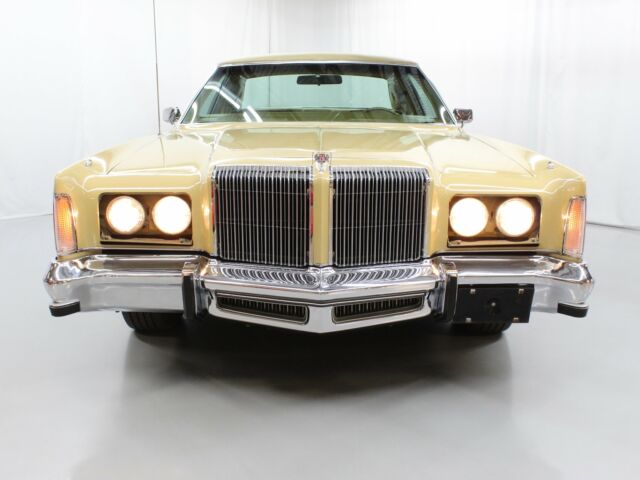 Chrysler New Yorker 1977 image number 2