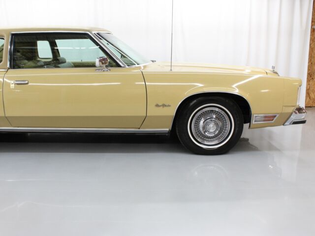 Chrysler New Yorker 1977 image number 20