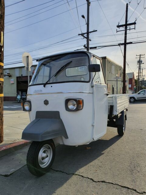 Piaggio APE 601 MP 3 Wheel Utility Pick-Up 1974 image number 0