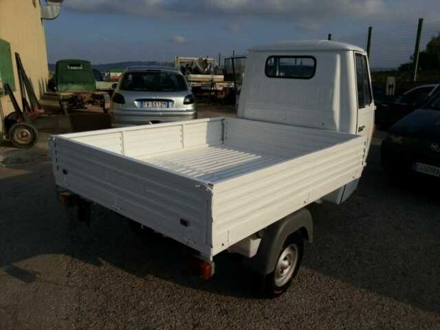 Piaggio APE 601 MP 3 Wheel Utility Pick-Up 1974 image number 13