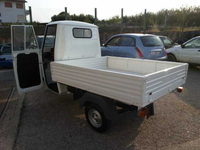 Piaggio APE 601 MP 3 Wheel Utility Pick-Up 1974 image number 14