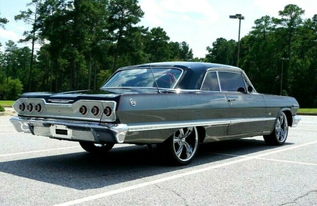 Chevrolet Impala 1963 image number 23