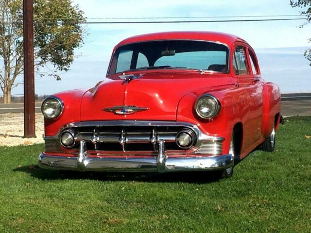 Chevrolet Bel Air/150/210 1953 image number 2